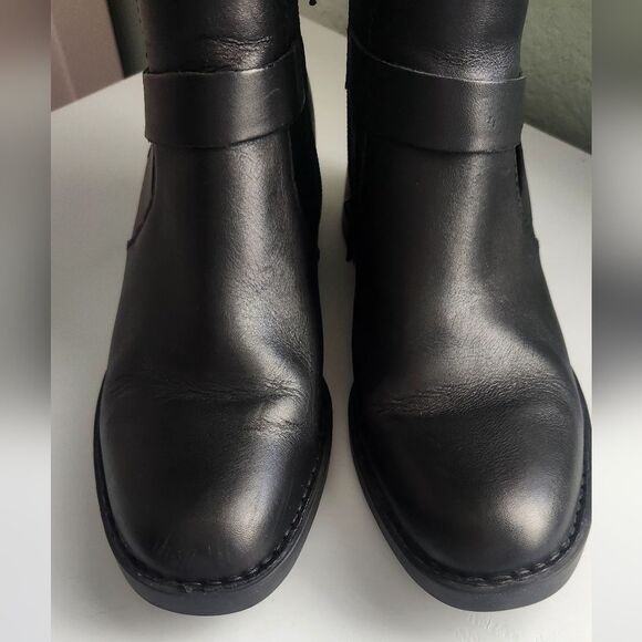 🌸Born Women's Black Leather Booties Size 7 - Picture 11 of 12